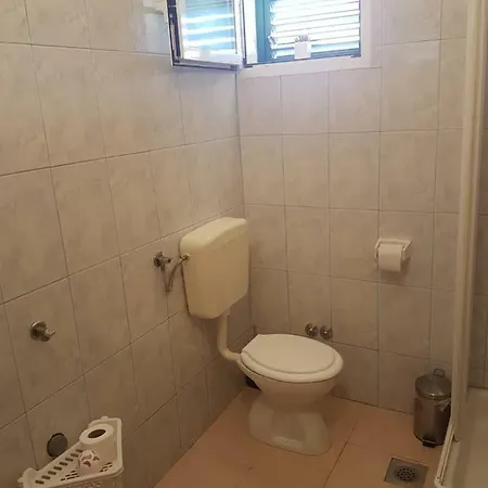 Rada Apartment *