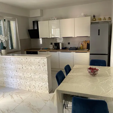 Apartment Rada