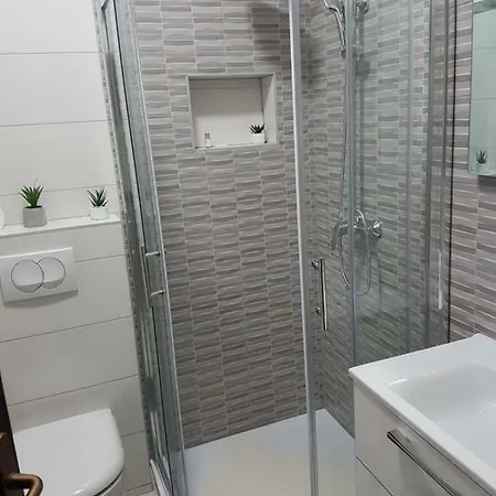 Rada Apartment *